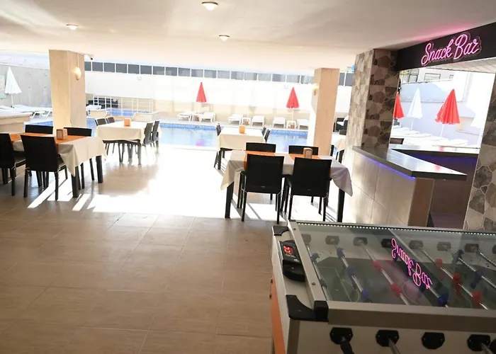 Roxx Royal Hotel