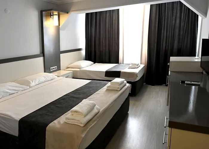Roxx Royal Hotel